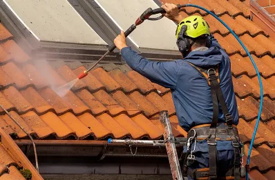 Démoussage et hydrofuge de toiture à Épaignes
